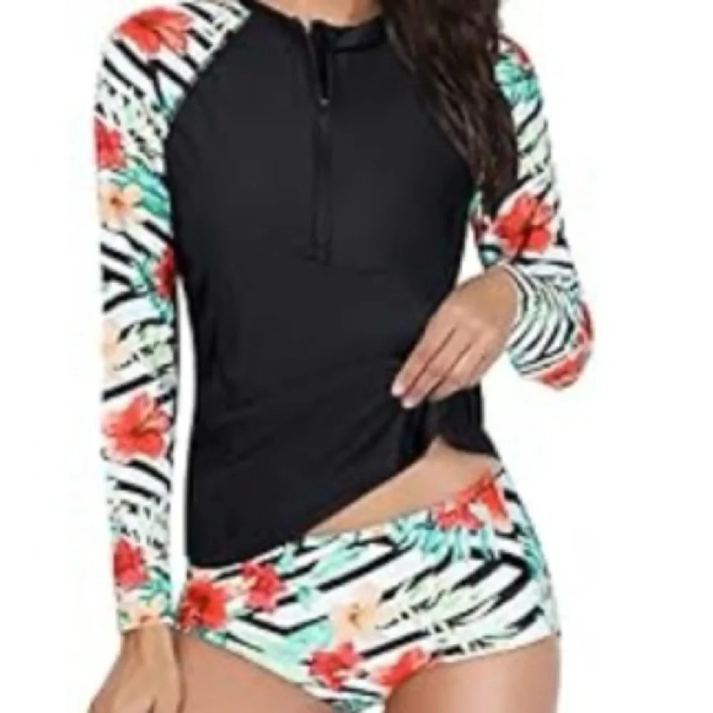 Women’s DACI 2 pc Long Sleeve Rash Guard swim set. - Picture 2 of 10